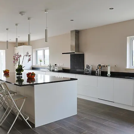 Up Yonder House - 6 Bedroom Family Letterkenny