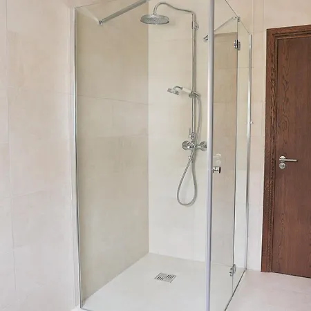 Up Yonder House - 6 Bedroom Family Letterkenny