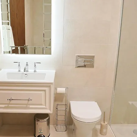 Up Yonder House - 6 Bedroom Family Letterkenny