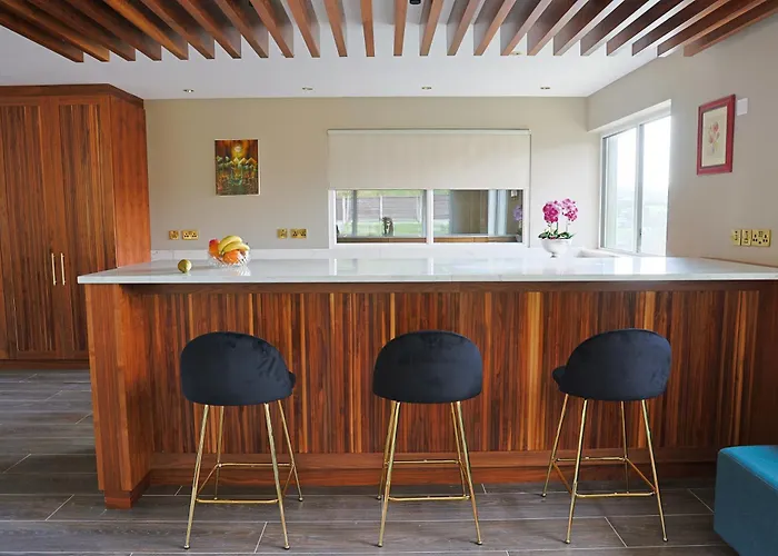 Up Yonder House - 6 Bedroom Family Hébergement de vacances Letterkenny